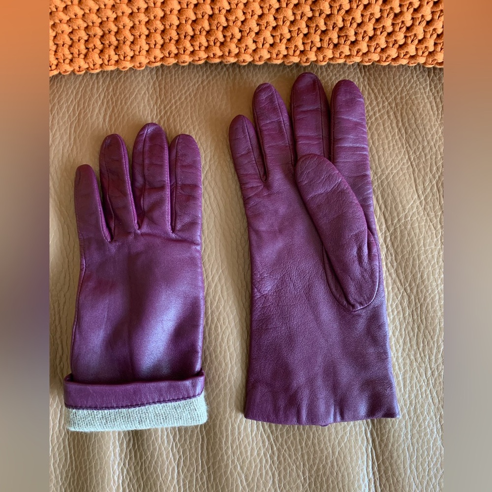 Purple ladies leather/cashmere gloves M